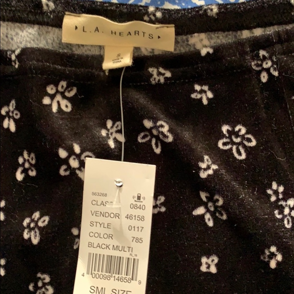 NWT LA HEARTS Velvet Skirt - Picture 4 of 4